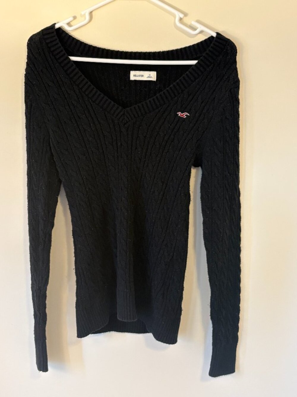 Hollister Navy Blue cable knit sweater size S/M.